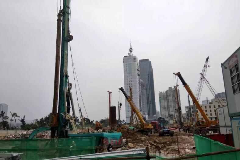 見證奇跡的時刻,山河智能旋挖刷新國內(nèi)旋挖入巖紀(jì)錄 見證奇跡的時刻,山河智能旋挖刷新國內(nèi)旋挖入巖紀(jì)錄