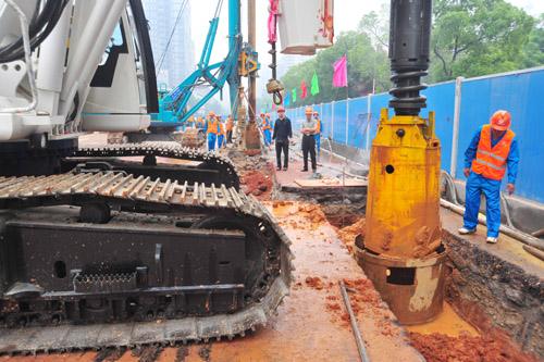 南寧旋挖鉆機租賃工程施工案例.jpg 南寧旋挖鉆機租賃工程施工案例.jpg