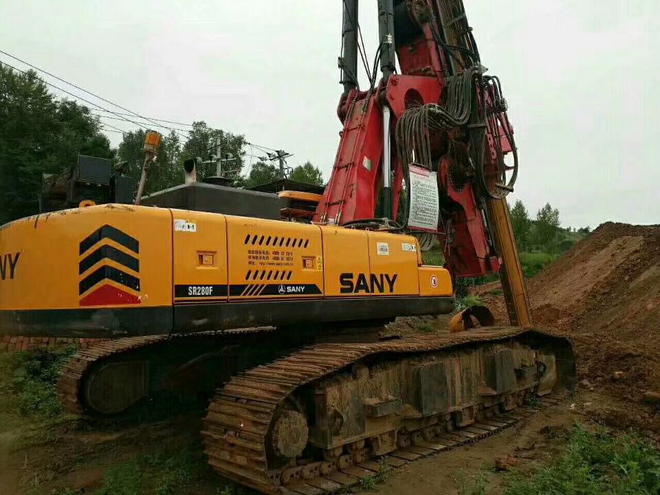 旋挖鉆機(jī)打樁,旋挖機(jī)租賃,南京無限達(dá).jpg 旋挖鉆機(jī)打樁,旋挖機(jī)租賃,南京無限達(dá).jpg