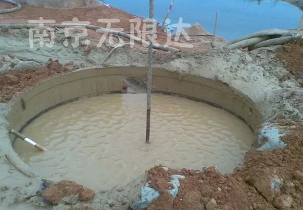 旋挖鉆孔灌注樁的施工過程3.jpg 旋挖鉆孔灌注樁的施工過程3.jpg