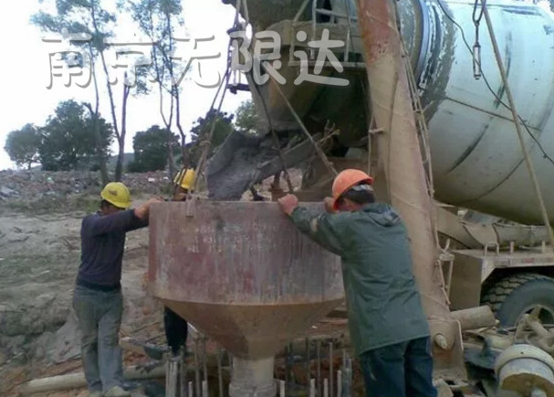 旋挖鉆孔灌注樁的施工過程7.jpg 旋挖鉆孔灌注樁的施工過程7.jpg