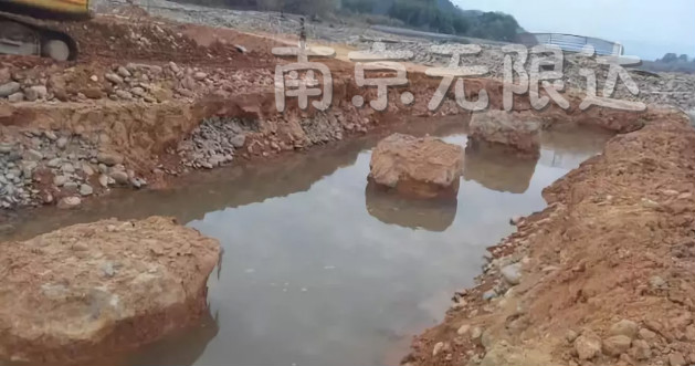 旋挖鉆孔灌注樁的施工過程8.jpg 旋挖鉆孔灌注樁的施工過程8.jpg