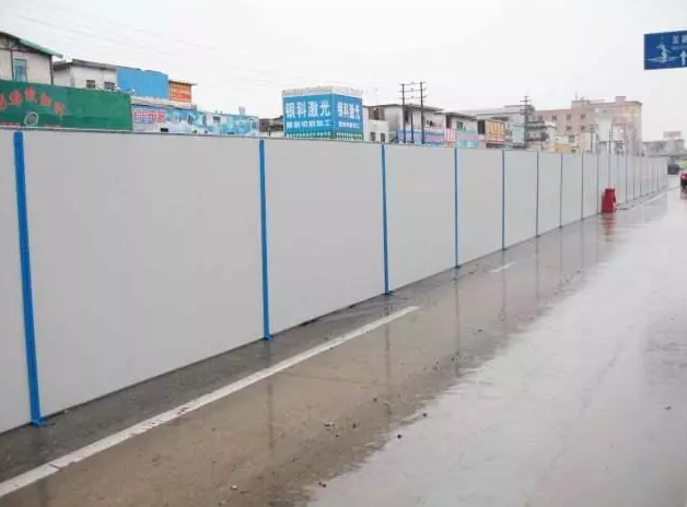 旋挖機施工現(xiàn)場圍墻墻板.png 旋挖機施工現(xiàn)場圍墻墻板.png