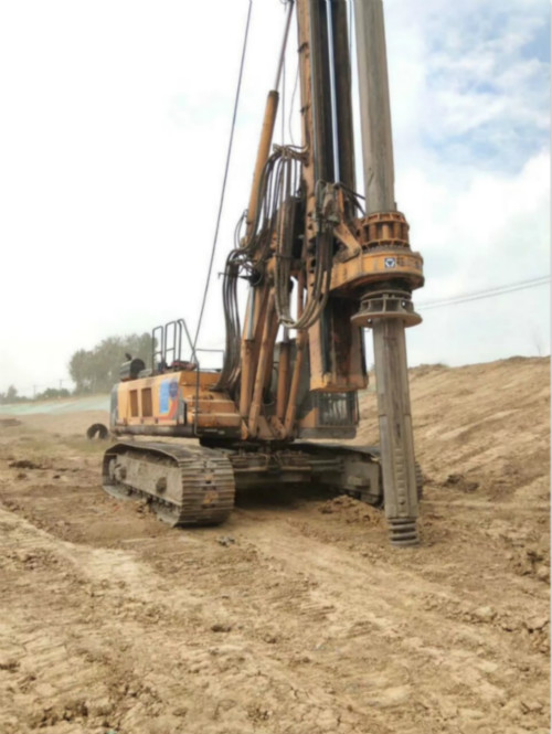 無限達徐工360旋挖機京雄高鐵樁基施工案例.jpg 無限達徐工360旋挖機京雄高鐵樁基施工案例.jpg