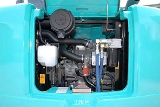 鉆機(jī)啟動方法不當(dāng).jpg 鉆機(jī)啟動方法不當(dāng).jpg