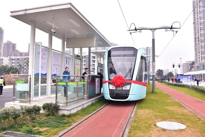 成都地鐵3號(hào)線二三期開(kāi)通試運(yùn)營(yíng)!.jpeg 成都地鐵3號(hào)線二三期開(kāi)通試運(yùn)營(yíng)!.jpeg