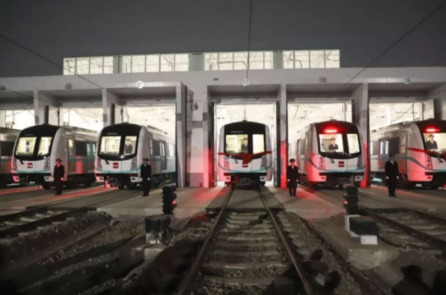 成都有軌電車蓉2號(hào)線首開(kāi)段開(kāi)通試運(yùn)營(yíng)!.png 成都有軌電車蓉2號(hào)線首開(kāi)段開(kāi)通試運(yùn)營(yíng)!.png