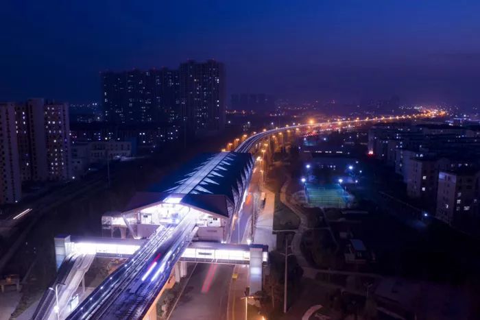 西安地鐵四號(hào)線開(kāi)通試運(yùn)營(yíng)!.jpeg 西安地鐵四號(hào)線開(kāi)通試運(yùn)營(yíng)!.jpeg