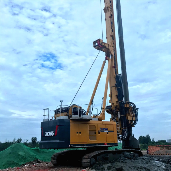 灌注樁直徑1.8米,租賃什么型號旋挖鉆機(jī)?.jpg 灌注樁直徑1.8米,租賃什么型號旋挖鉆機(jī)?.jpg
