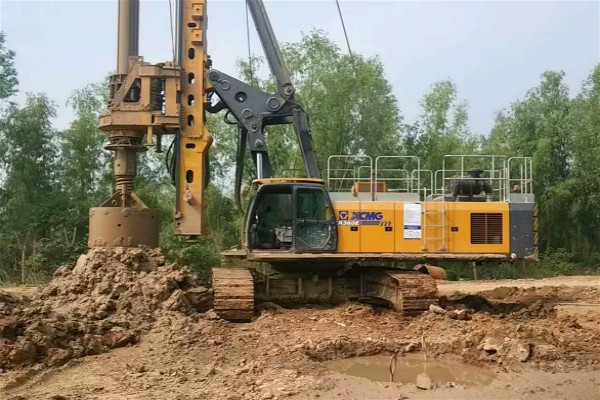 旋挖鉆機(jī)成孔灌注單價(jià)分析.jpg 旋挖鉆機(jī)成孔灌注單價(jià)分析.jpg