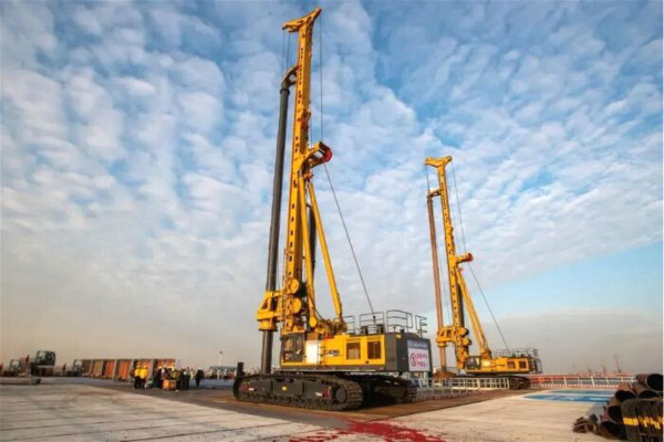 冷卻液對旋挖鉆機(jī)發(fā)動機(jī)的影響有多大.jpg 冷卻液對旋挖鉆機(jī)發(fā)動機(jī)的影響有多大.jpg