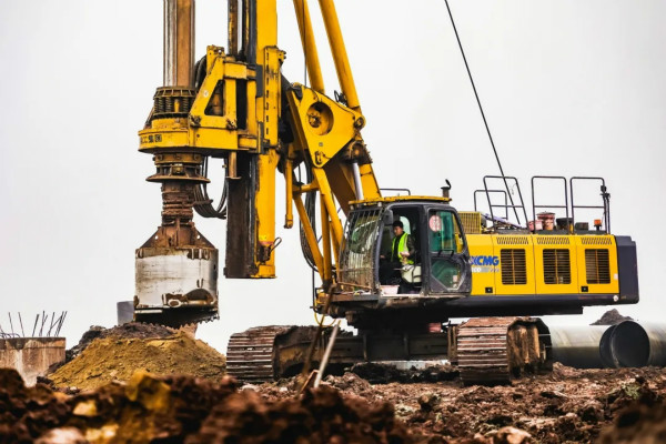 旋挖鉆機(jī)租賃與銷售的差異.jpg 旋挖鉆機(jī)租賃與銷售的差異.jpg