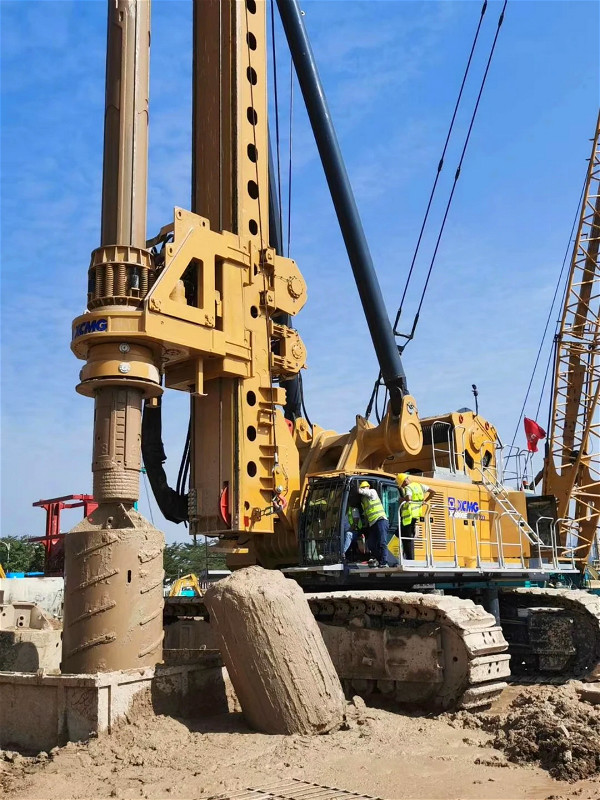 XR400E旋挖鉆機為大直徑、深樁、硬地層工況而生!.jpg XR400E旋挖鉆機為大直徑、深樁、硬地層工況而生!.jpg