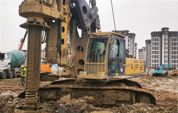 新客戶何以如此信任徐工旋挖鉆機(jī)?.jpg 新客戶何以如此信任徐工旋挖鉆機(jī)?.jpg