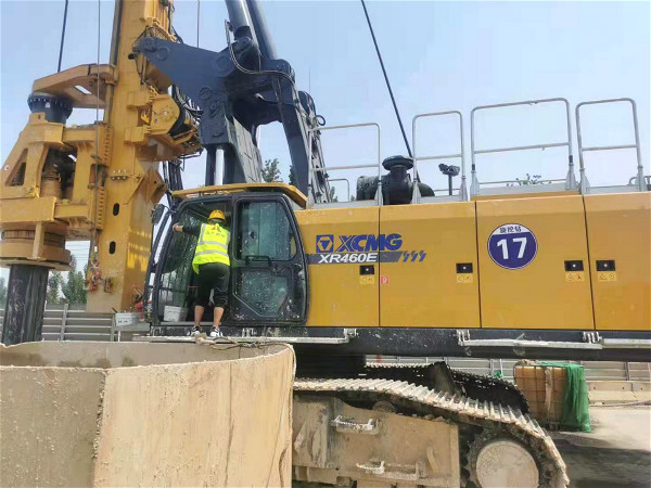 旋挖鉆機四油到底有多重要?.jpg 旋挖鉆機四油到底有多重要?.jpg