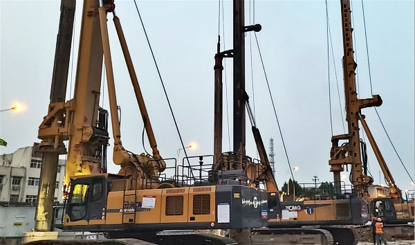 旋挖鉆機(jī)租賃與自購(gòu)相比的優(yōu)勢(shì).jpg 旋挖鉆機(jī)租賃與自購(gòu)相比的優(yōu)勢(shì).jpg