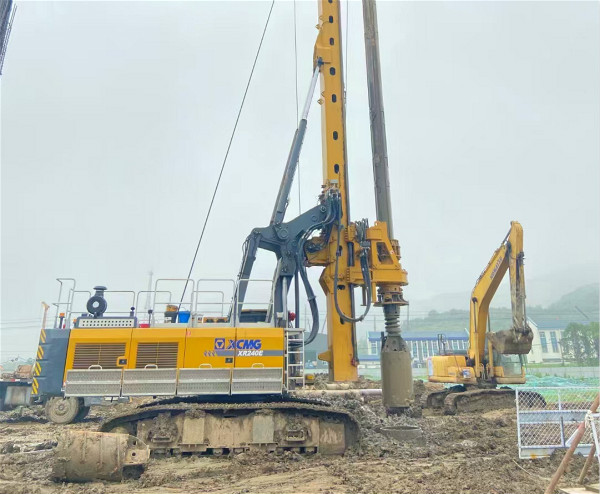 關(guān)于國產(chǎn)旋挖鉆機的技術(shù)特點.jpg 關(guān)于國產(chǎn)旋挖鉆機的技術(shù)特點.jpg