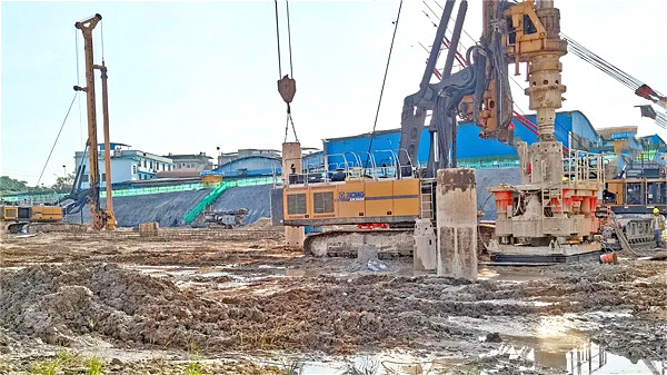 旋挖鉆機鉆具的選擇技巧.jpg 旋挖鉆機鉆具的選擇技巧.jpg