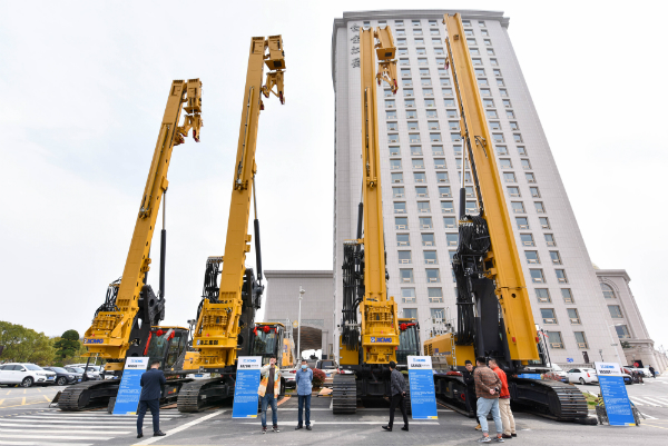 徐工旋挖鉆機(jī)租賃的五大亮點(diǎn).jpg 徐工旋挖鉆機(jī)租賃的五大亮點(diǎn).jpg