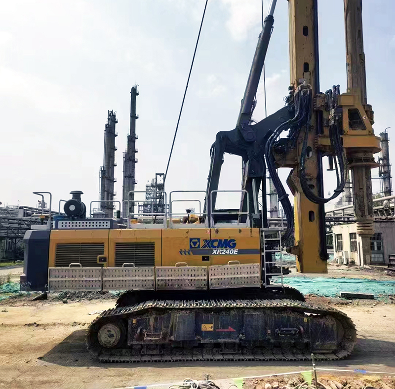 旋挖鉆機(jī)維修和保養(yǎng)間隔.jpg 旋挖鉆機(jī)維修和保養(yǎng)間隔.jpg